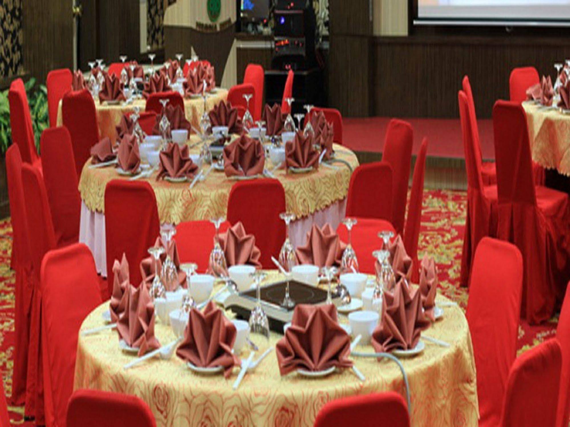 Formosa Hotel Batam Luaran gambar